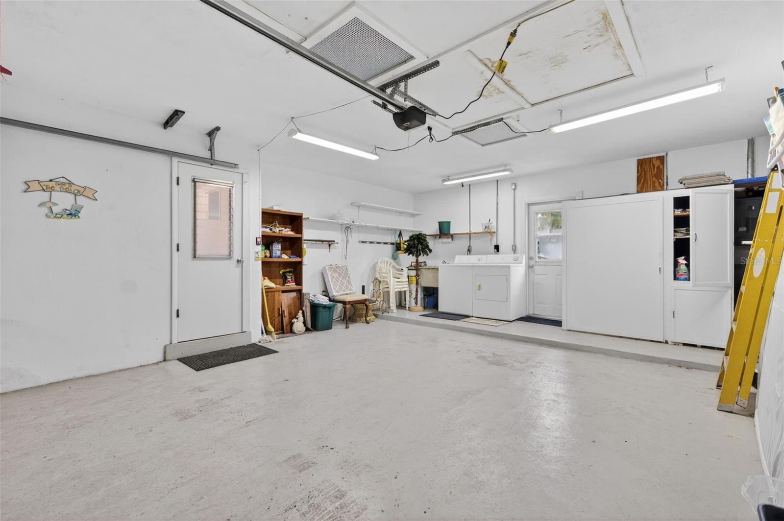 OAKHURST GROVES - Residential