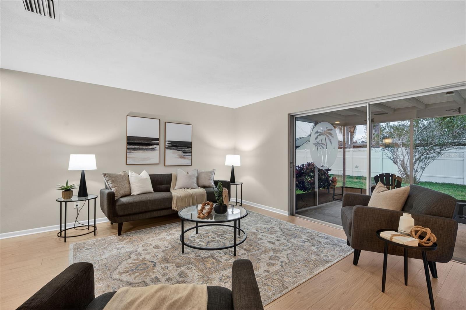 OAKHURST GROVES - Residential