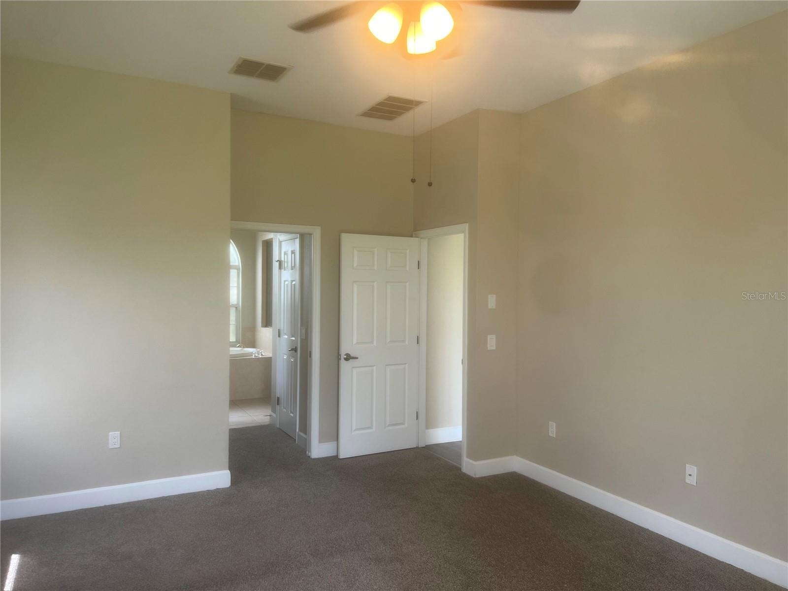 KINSLEY COURT - Residential