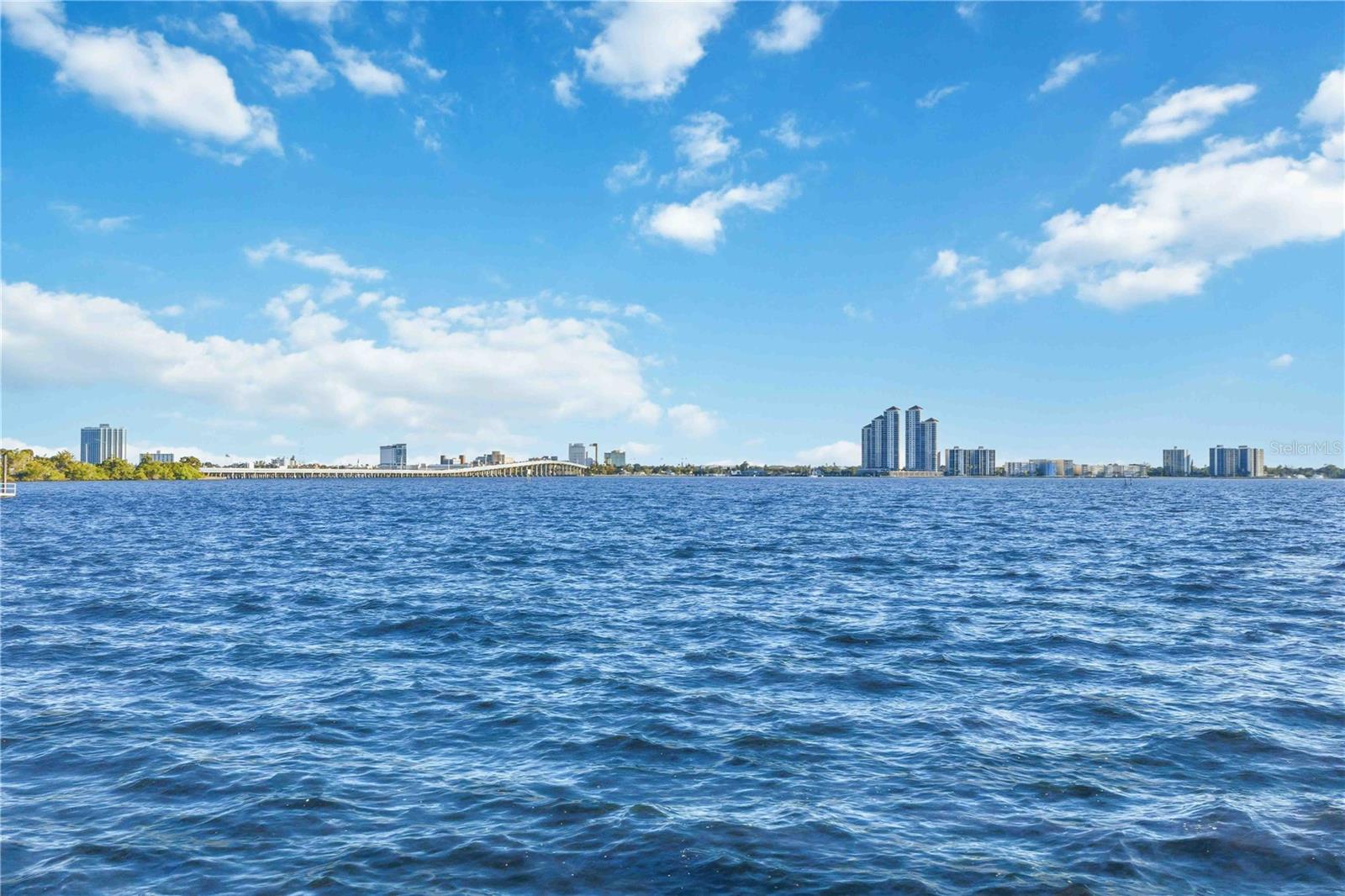 PALMS/WATERS EDGE - Residential