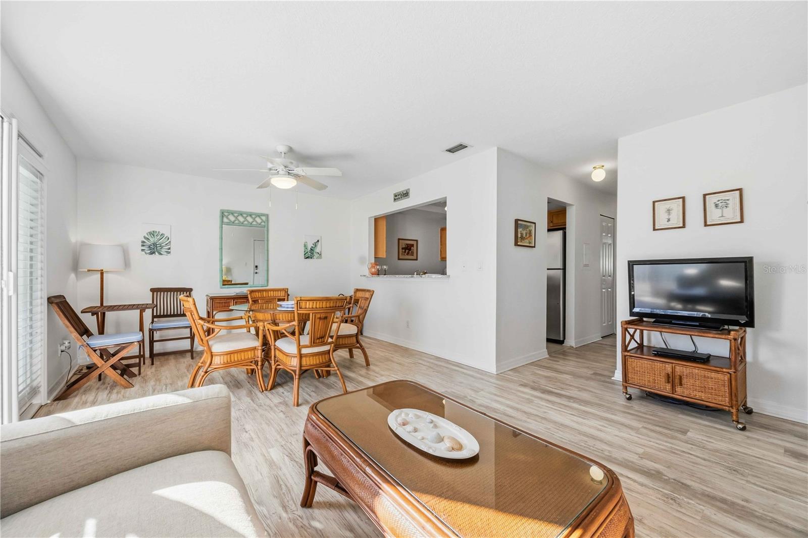 PALMS/WATERS EDGE - Residential