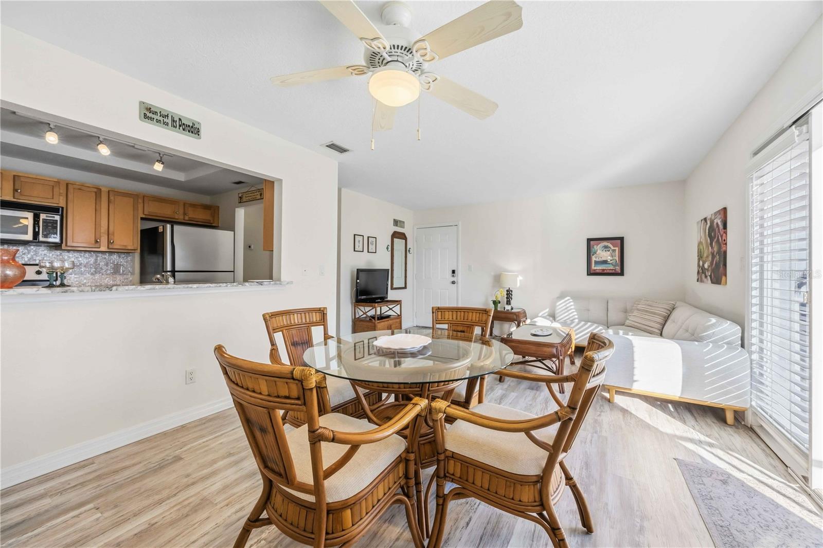 PALMS/WATERS EDGE - Residential