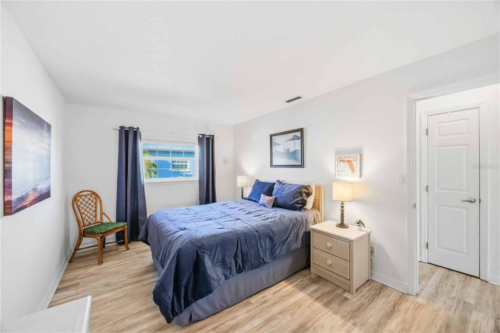 PALMS/WATERS EDGE - Residential