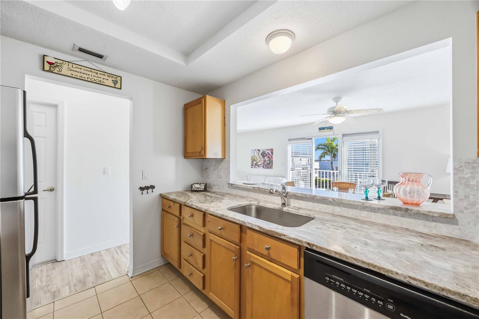 PALMS/WATERS EDGE - Residential