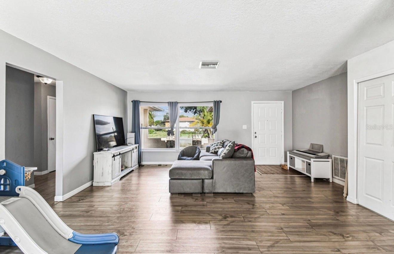 ORCHID LAKE VILLAGE - Residential