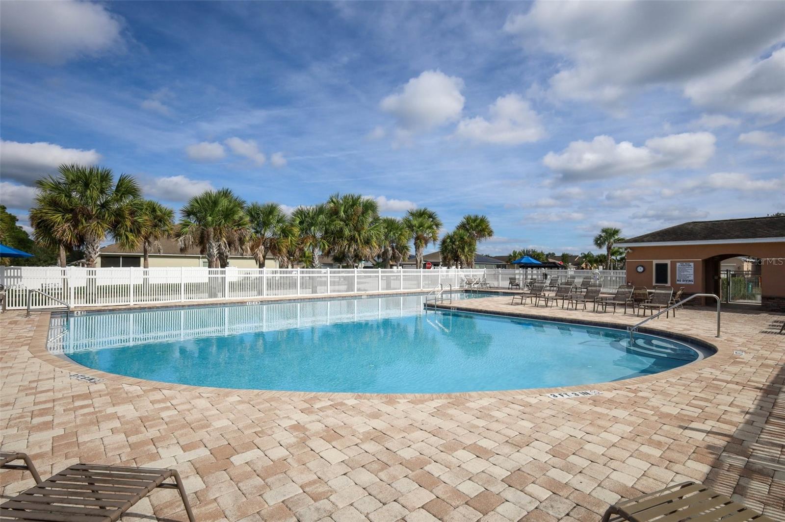 ADAMSON CRK PH ONE-C - Residential