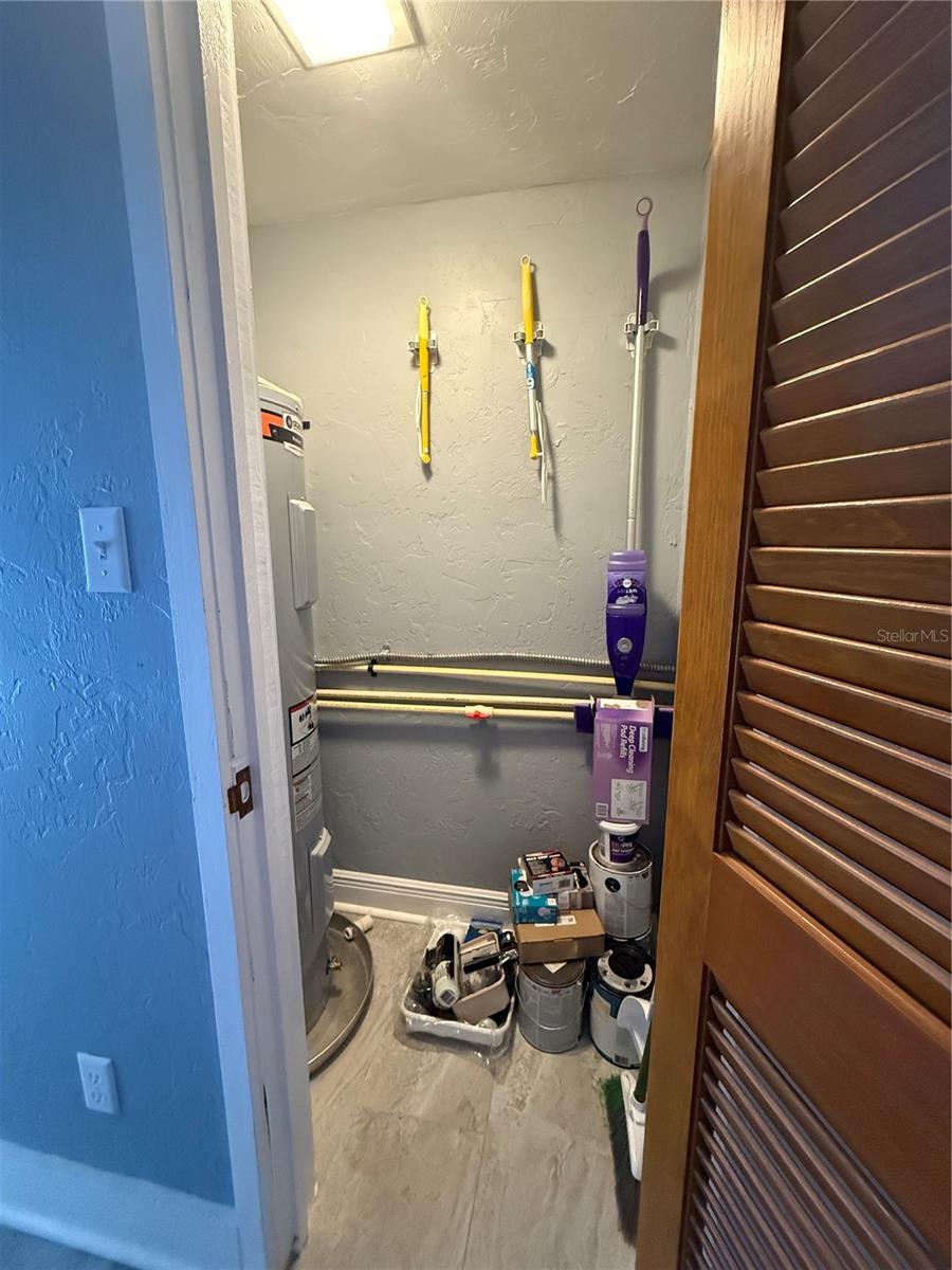 GRENELEFE CAMELOT CONDO PH 03 - Residential