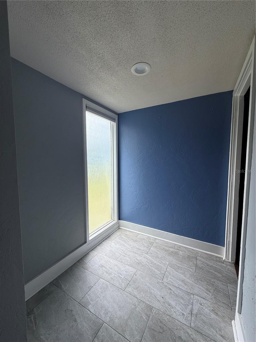 GRENELEFE CAMELOT CONDO PH 03 - Residential