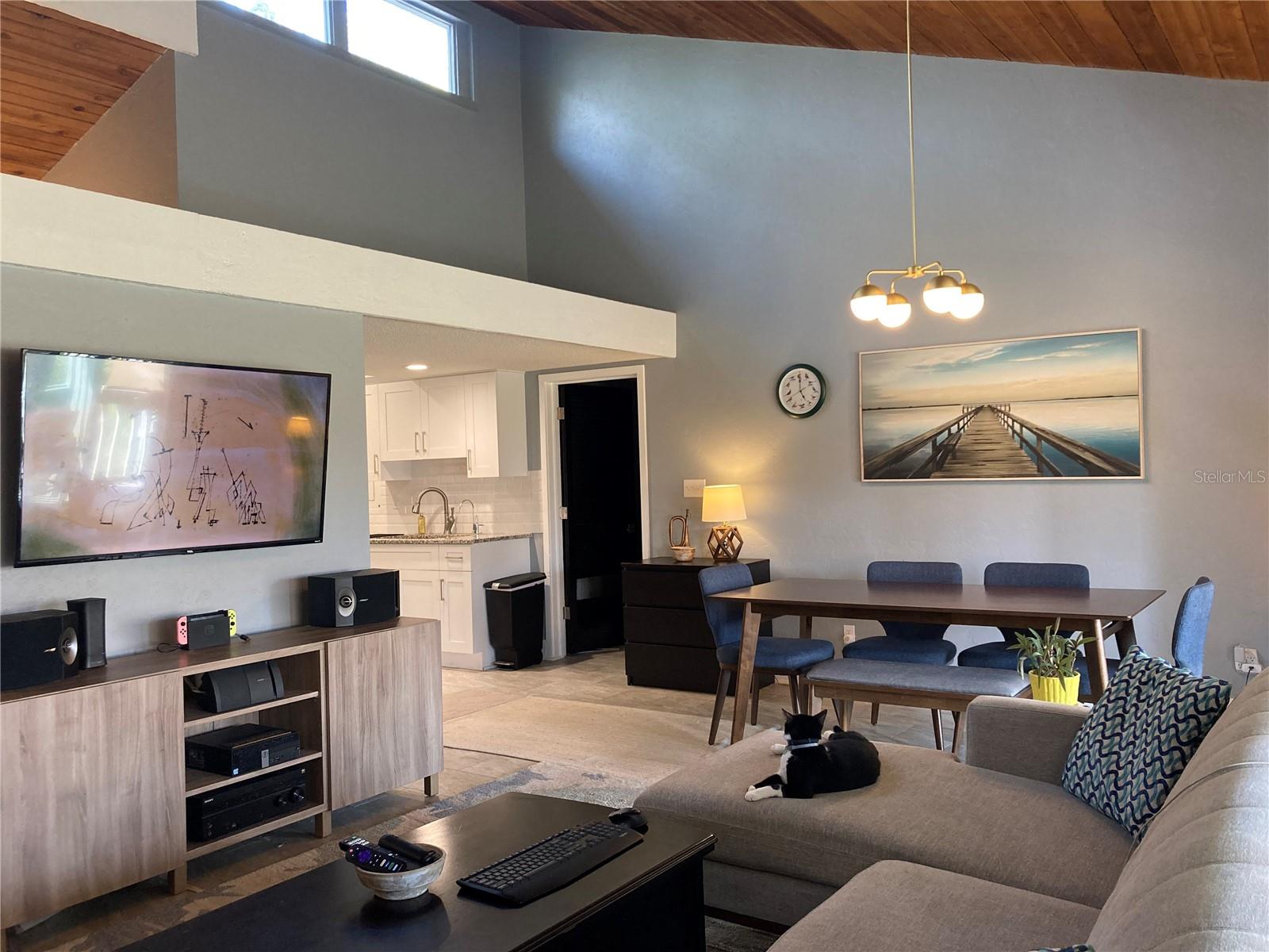 GRENELEFE CAMELOT CONDO PH 03 - Residential