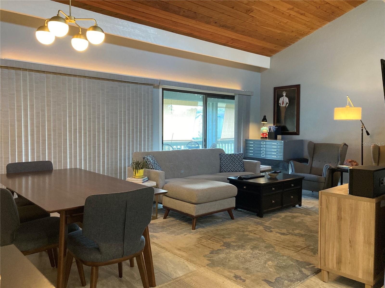 GRENELEFE CAMELOT CONDO PH 03 - Residential