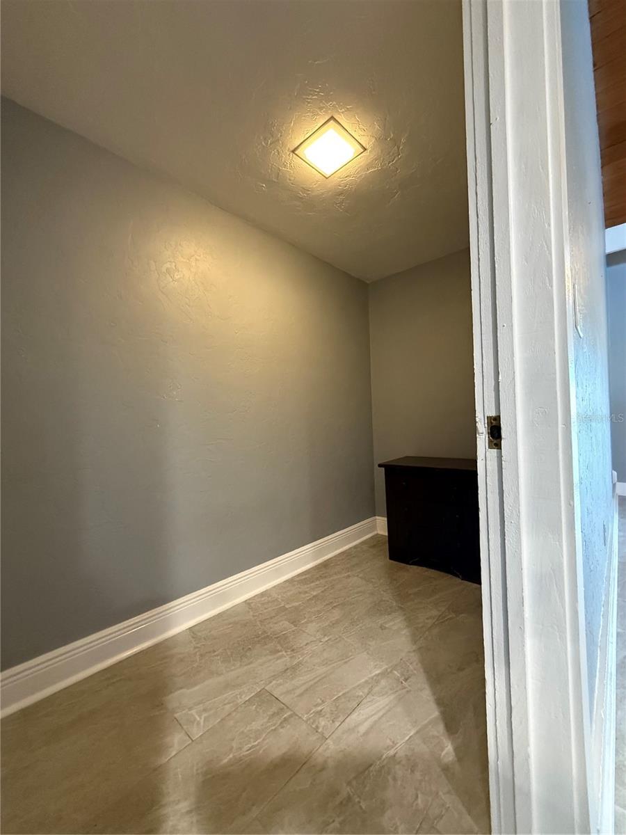 GRENELEFE CAMELOT CONDO PH 03 - Residential