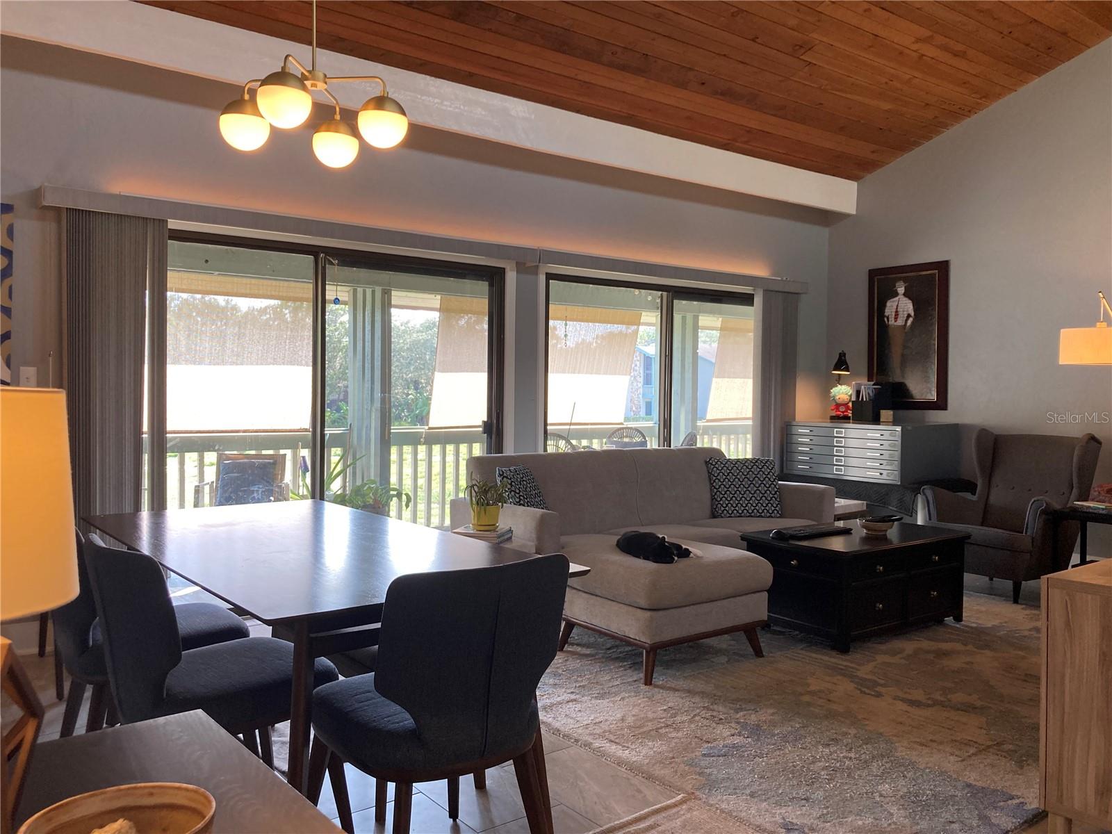 GRENELEFE CAMELOT CONDO PH 03 - Residential