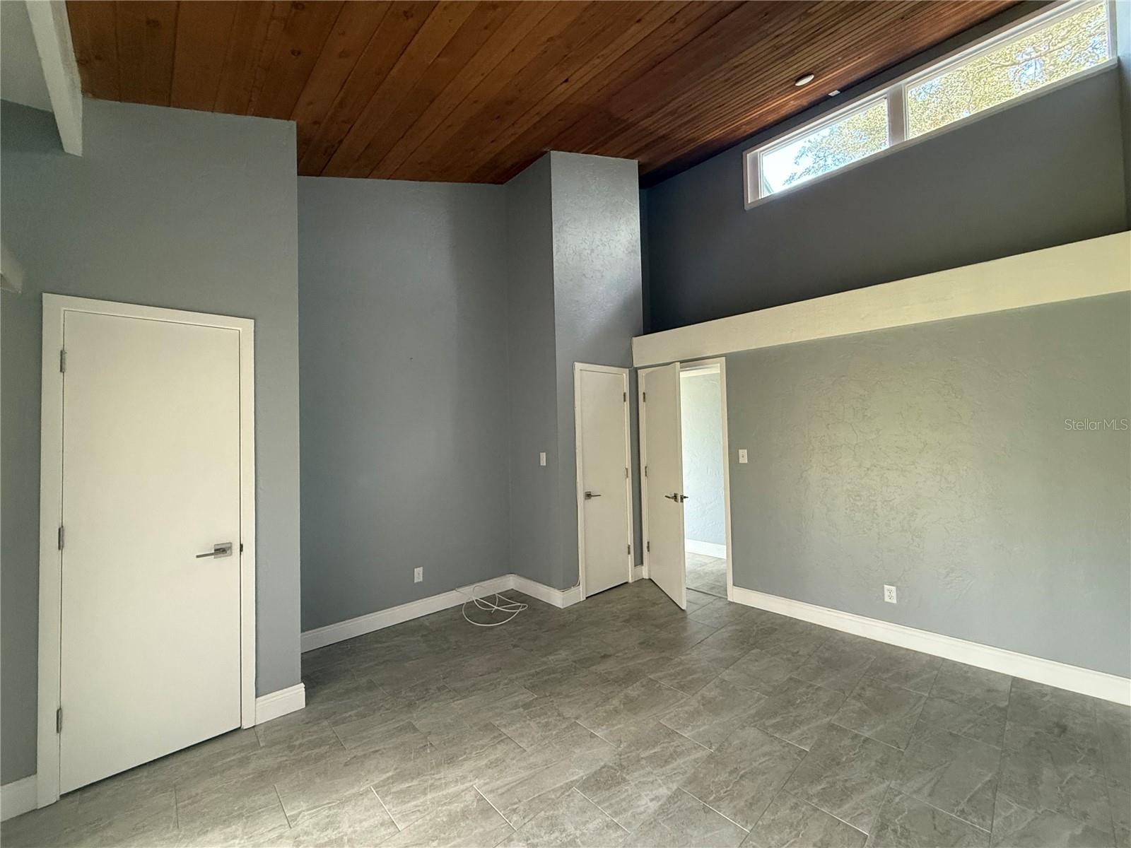 GRENELEFE CAMELOT CONDO PH 03 - Residential