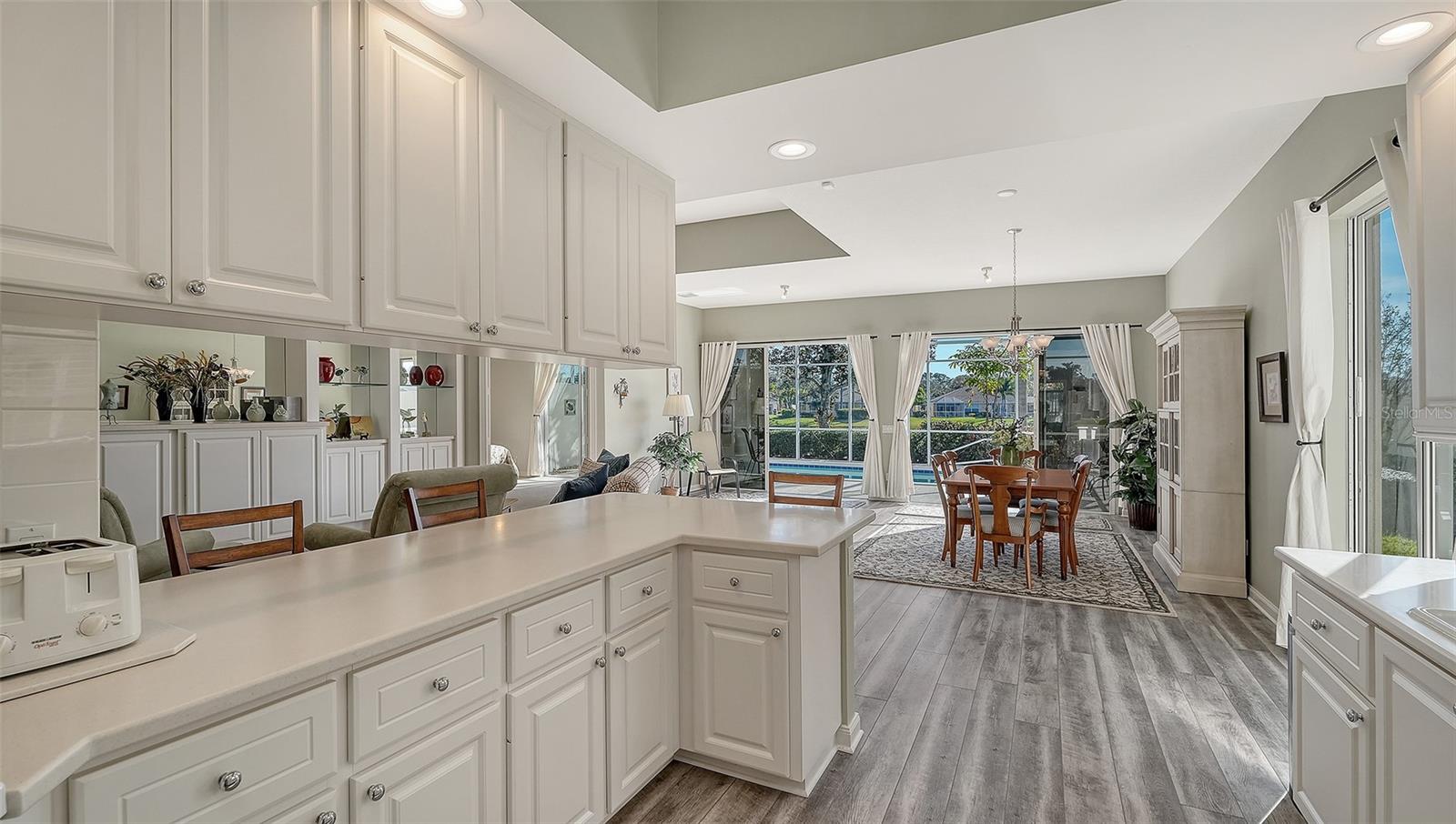 VILLAGEWALK - Residential