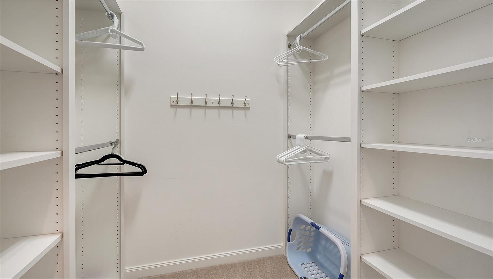 VILLAGEWALK - Residential