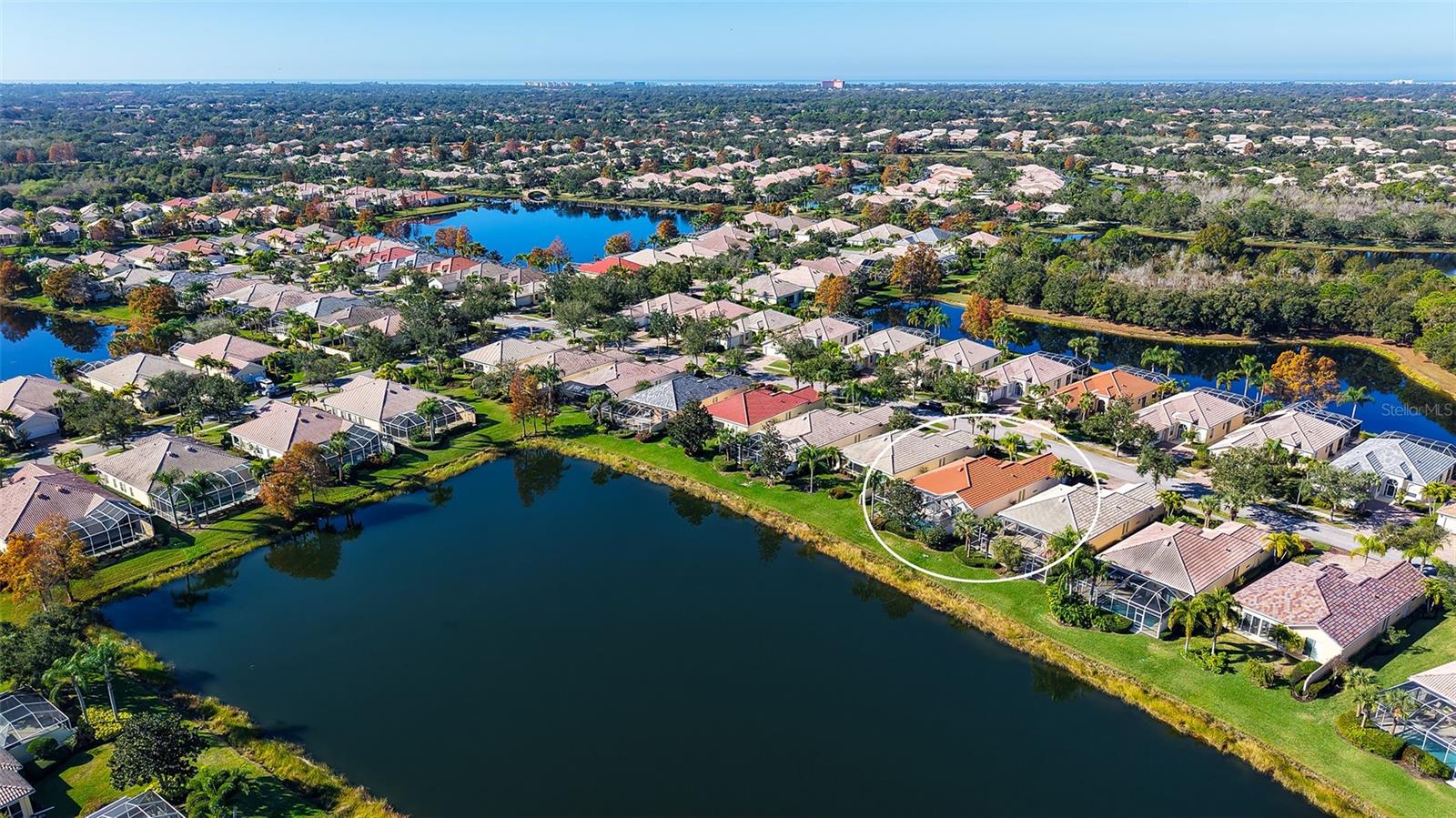 VILLAGEWALK - Residential