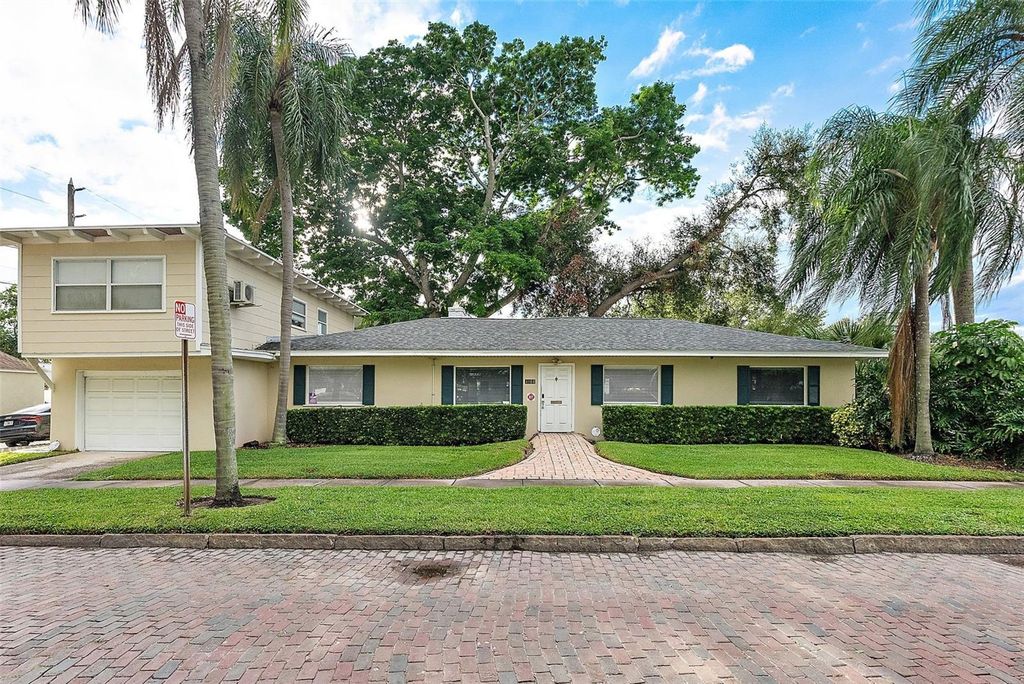 Photo of 4100 Central Avenue, St Petersburg, FL 33711 (MLS # TB8437326)
