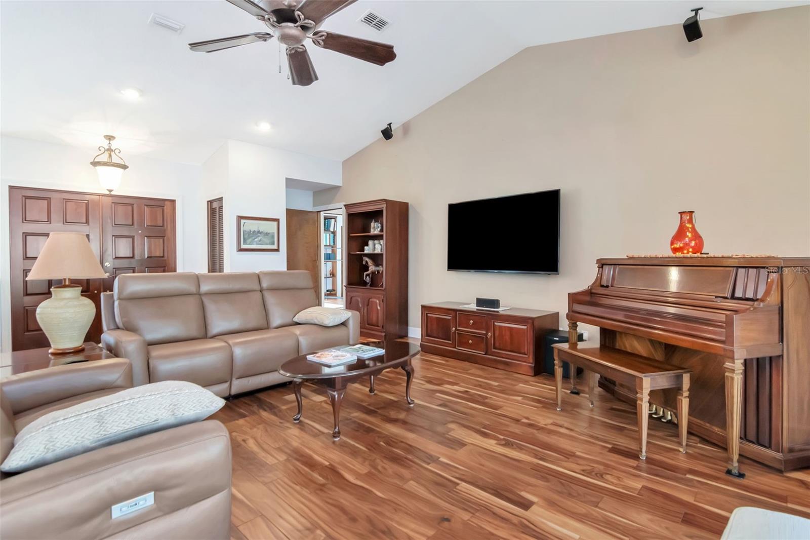 TARPON WOODS THIRD ADD - Residential