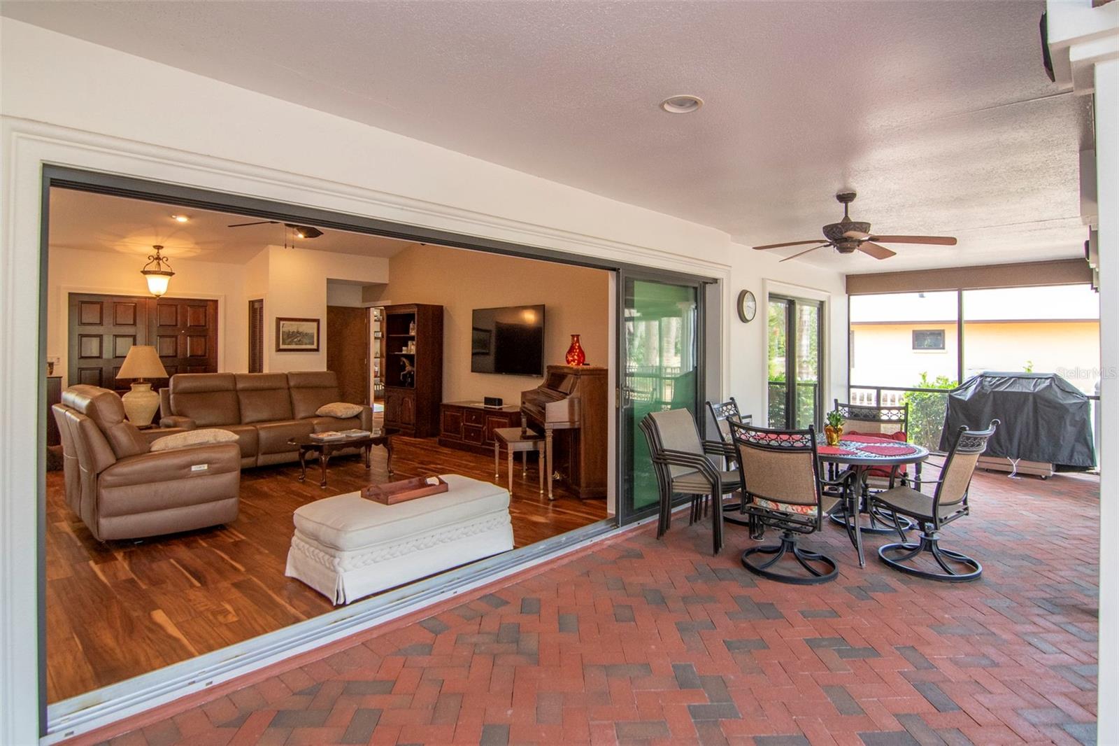 TARPON WOODS THIRD ADD - Residential