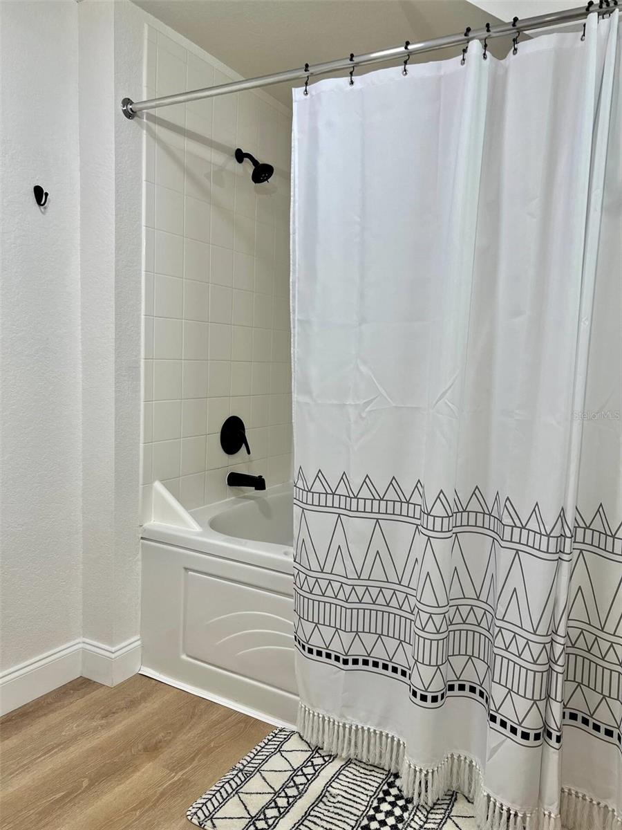 VENETIAN BAY VILLAGE CONDO PH 3 - Residential