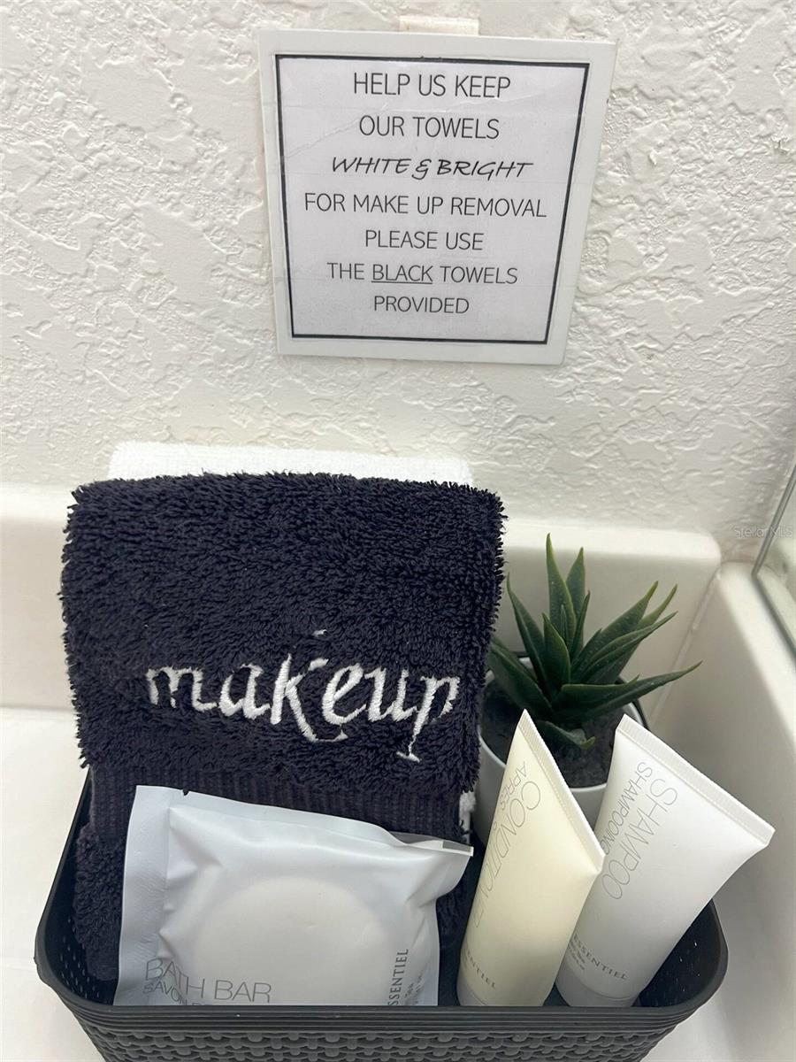 VENETIAN BAY VILLAGE CONDO PH 3 - Residential