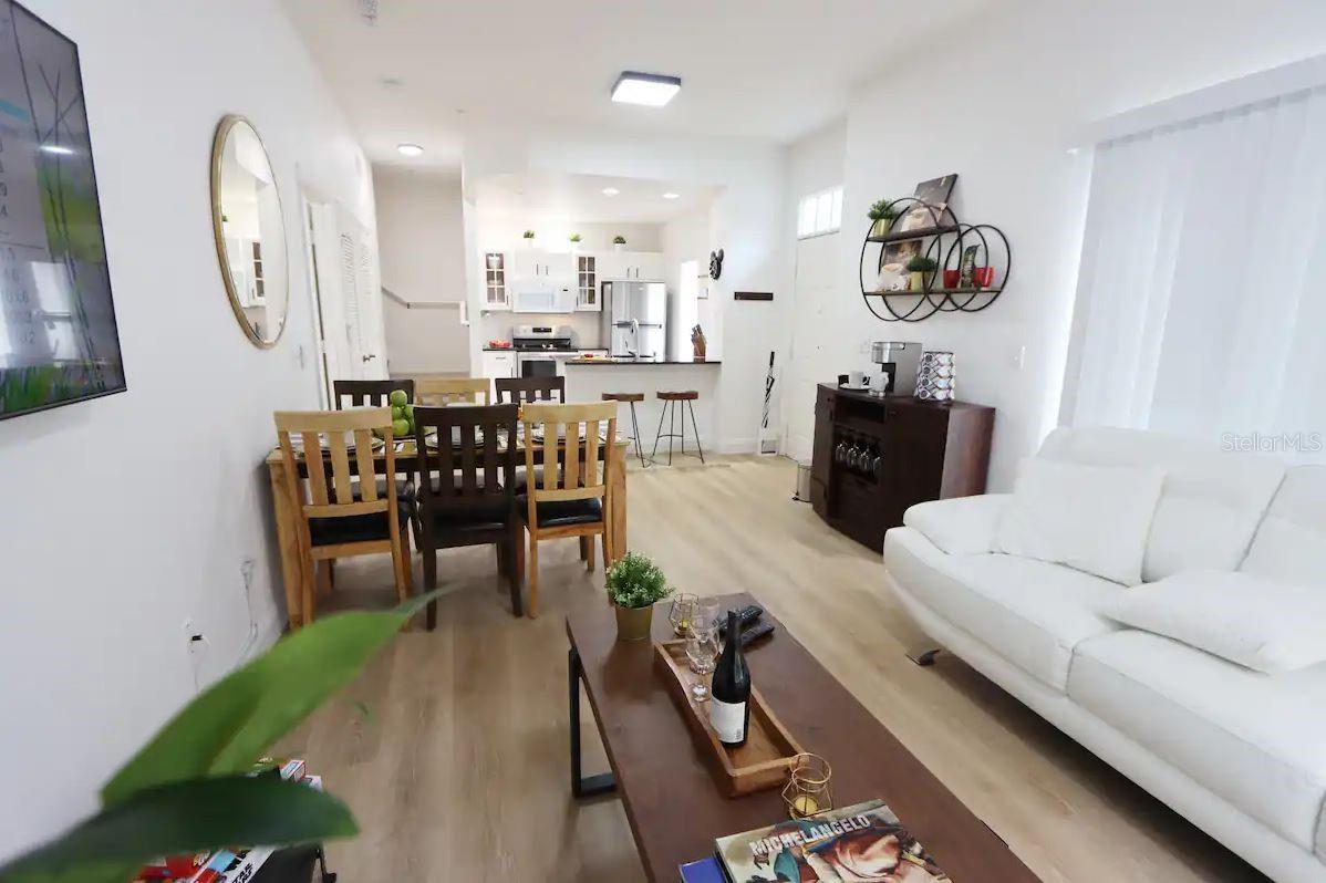 VENETIAN BAY VILLAGE CONDO PH 3 - Residential