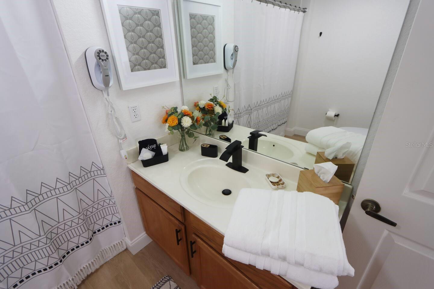 VENETIAN BAY VILLAGE CONDO PH 3 - Residential