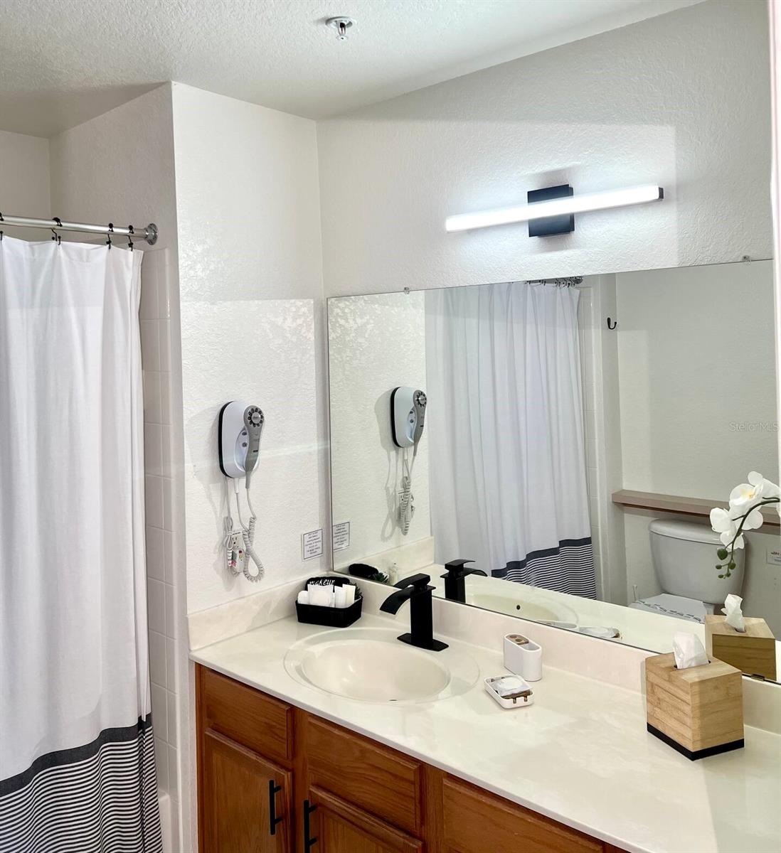 VENETIAN BAY VILLAGE CONDO PH 3 - Residential