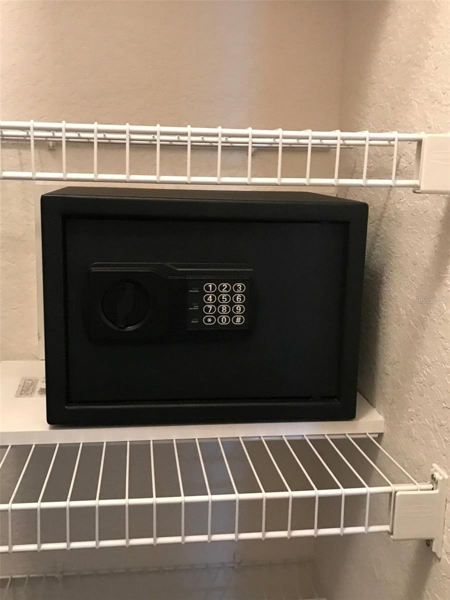 VENETIAN BAY VILLAGE CONDO PH 3 - Residential