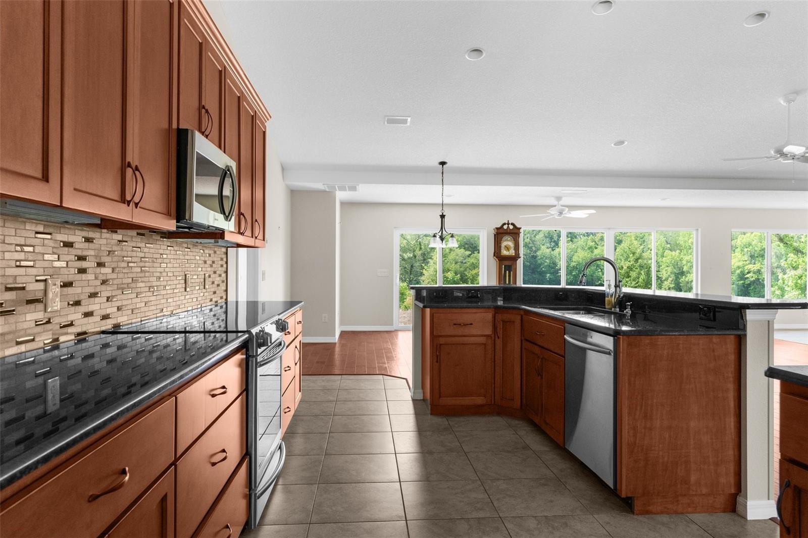 HONEYMOON LAKE UNREC - Residential