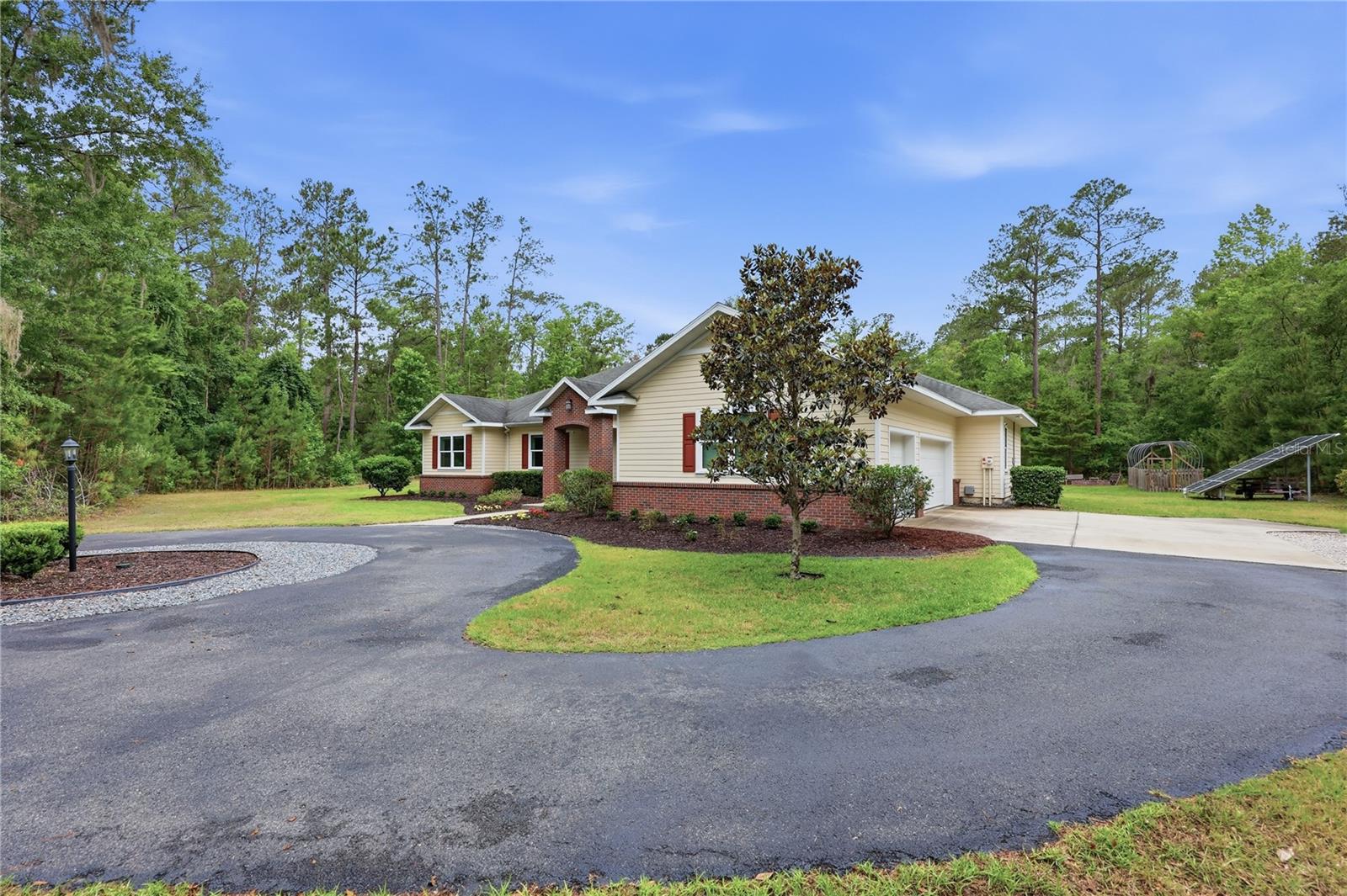 BARRINGTON PARK - Residential
