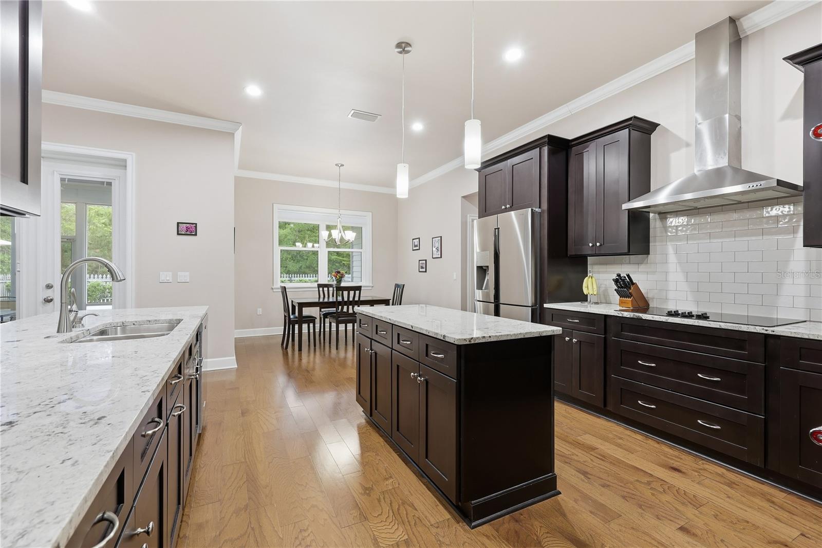 BARRINGTON PARK - Residential