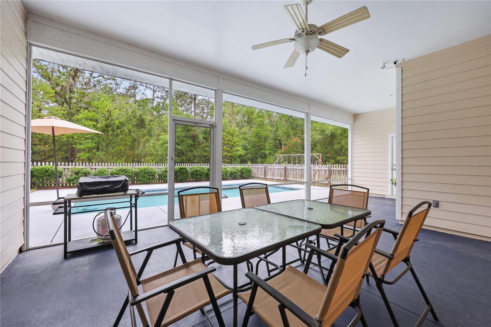 BARRINGTON PARK - Residential