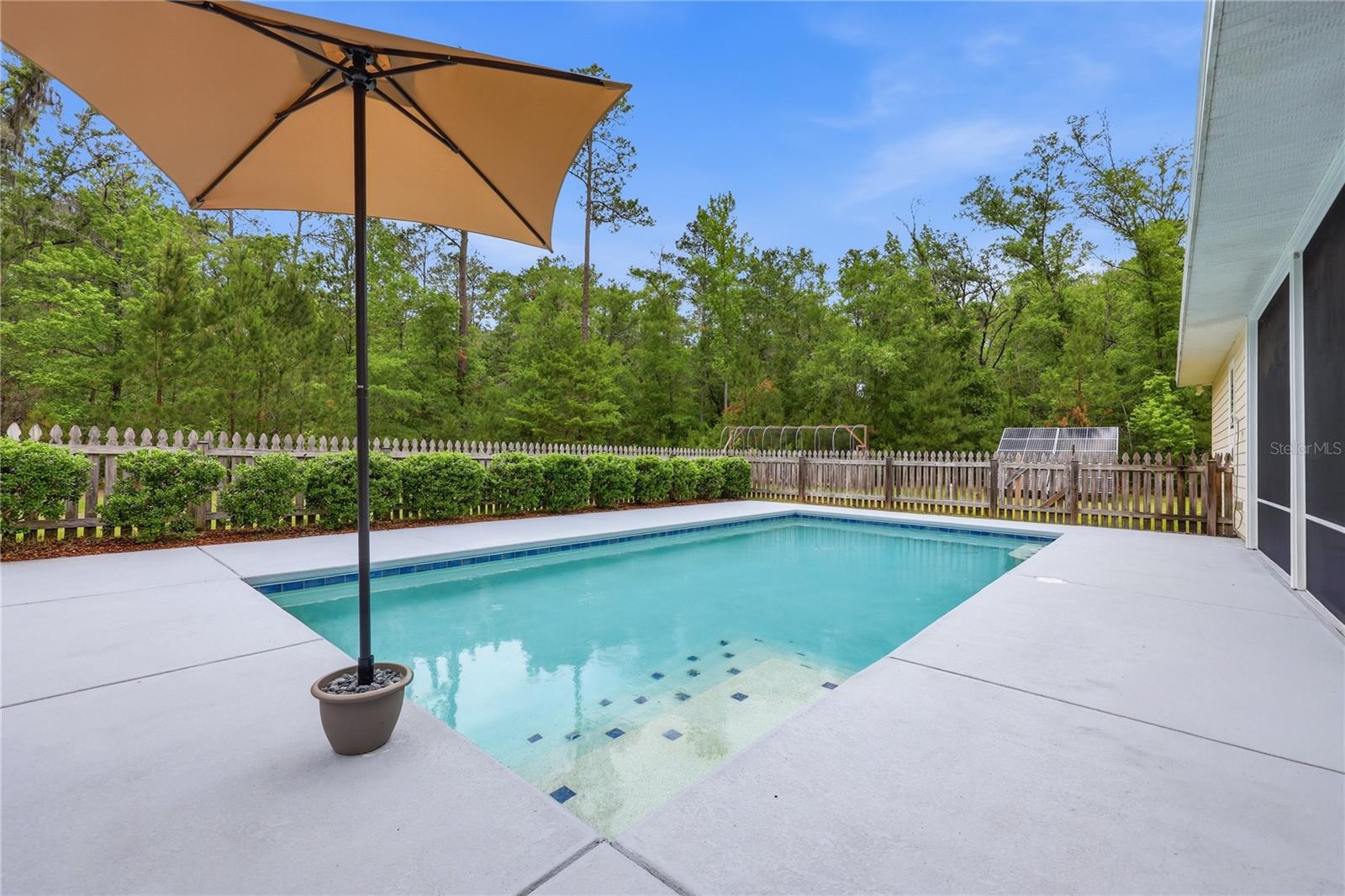 BARRINGTON PARK - Residential