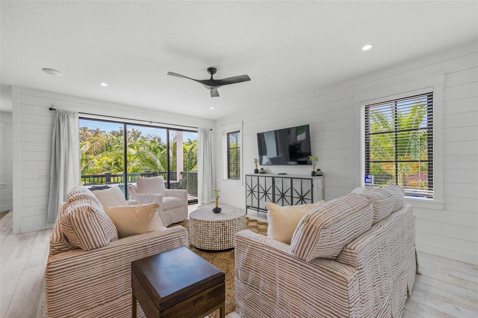 SAINT ARMANDS DIV JOHN RINGLING ESTATES - Residential