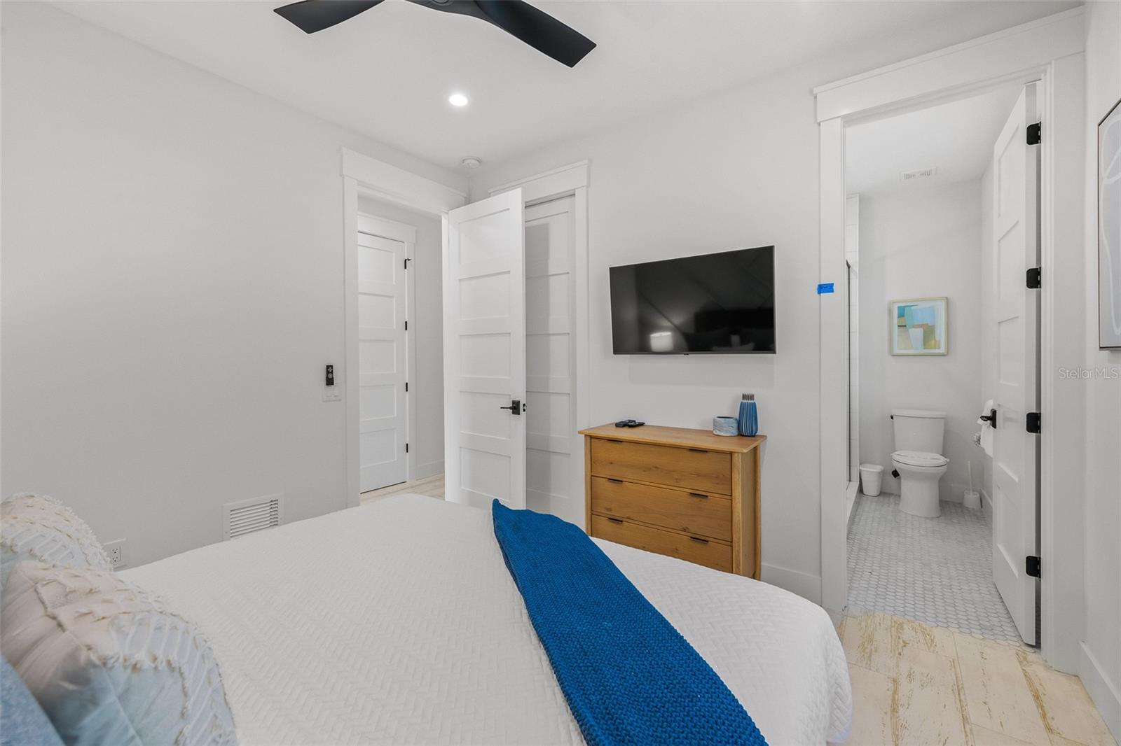 SAINT ARMANDS DIV JOHN RINGLING ESTATES - Residential