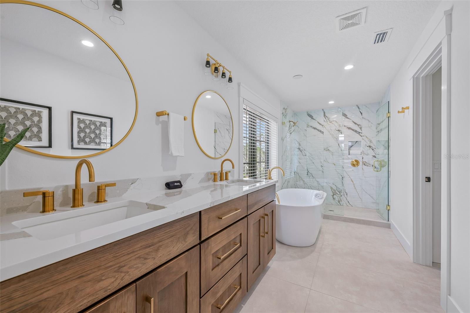 SAINT ARMANDS DIV JOHN RINGLING ESTATES - Residential