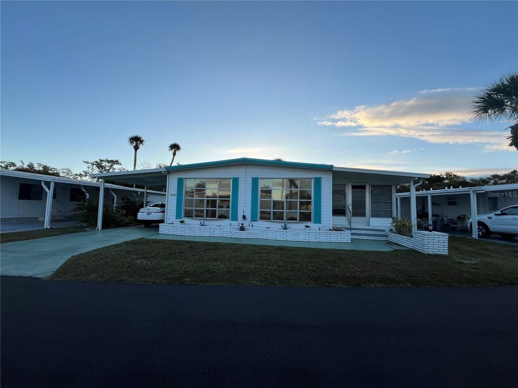 Photo of 609 Cervina Drive, Venice, FL 34285 (MLS # N6144947)