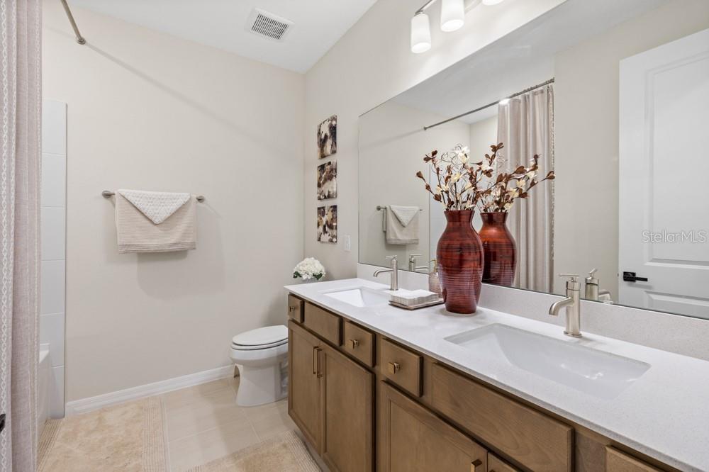 FOOTHILLS PRESERVE - Residential