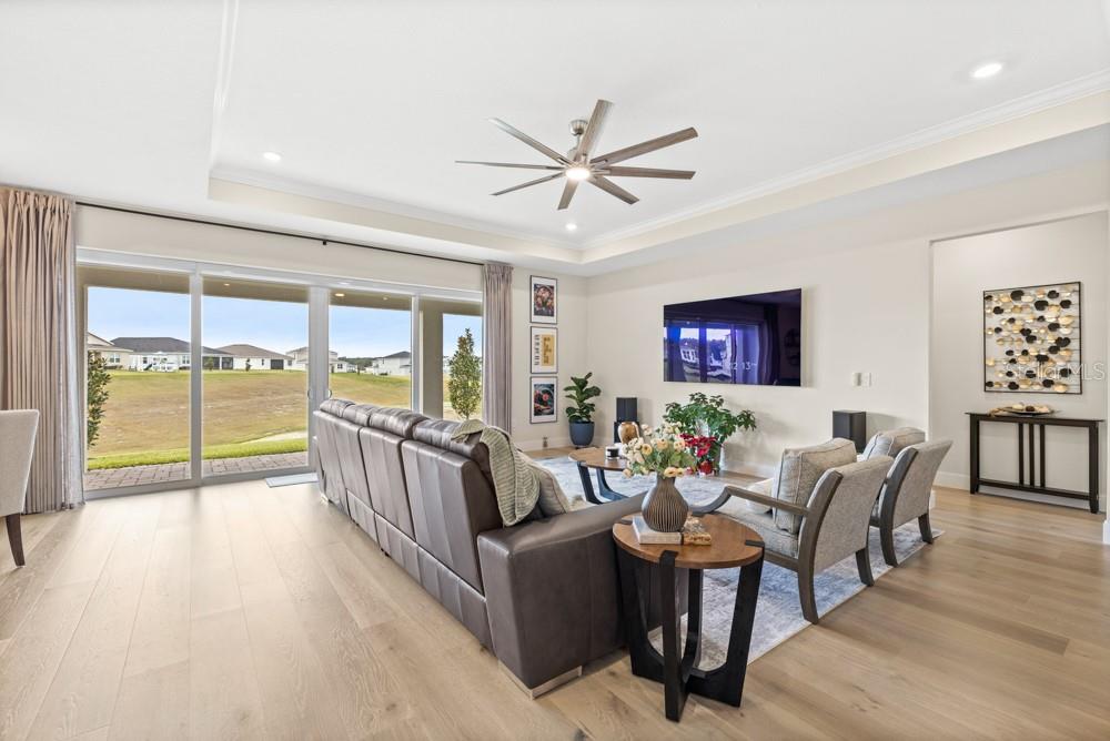 FOOTHILLS PRESERVE - Residential