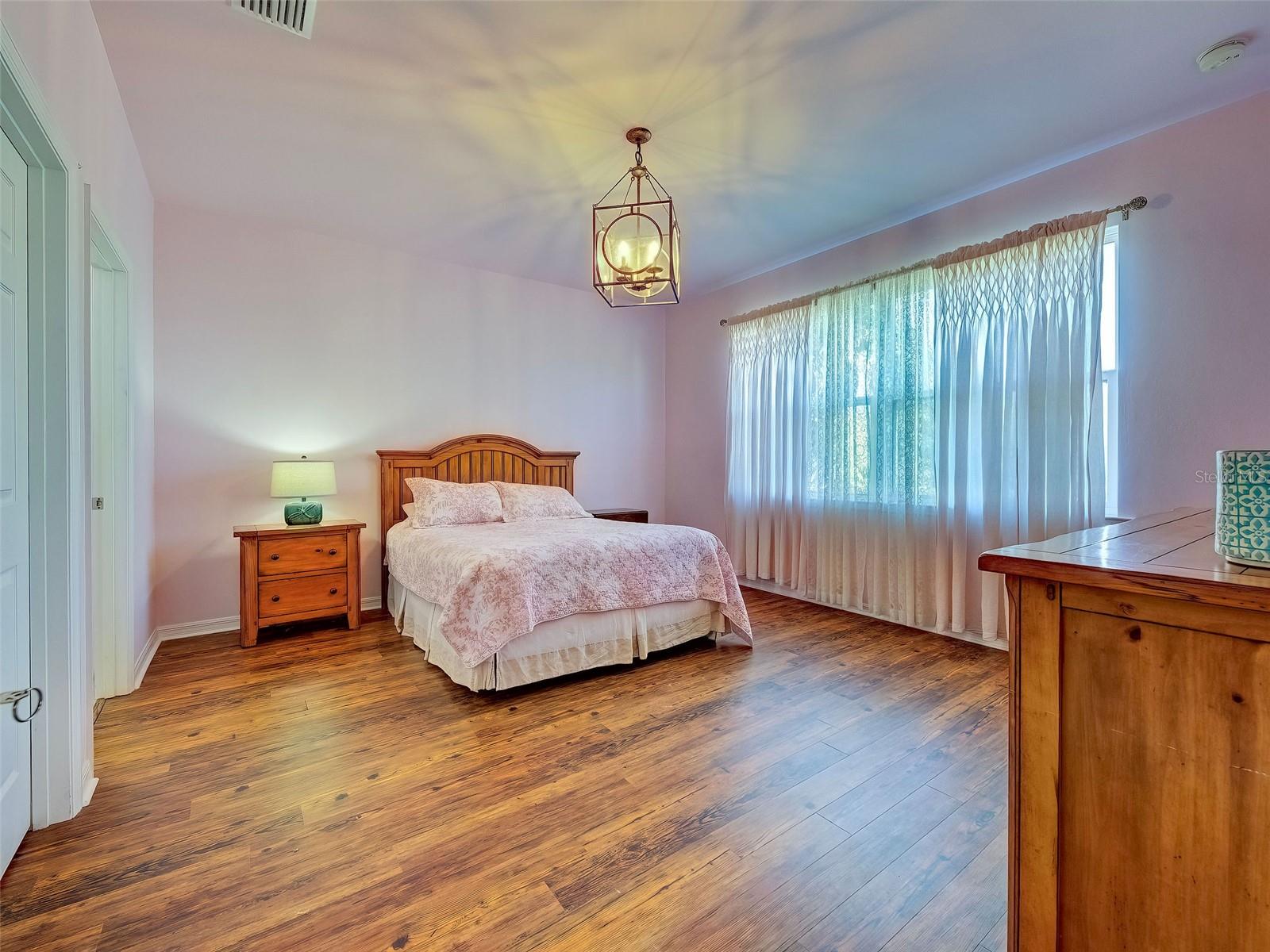 VENTURA VILLAGE - Residential