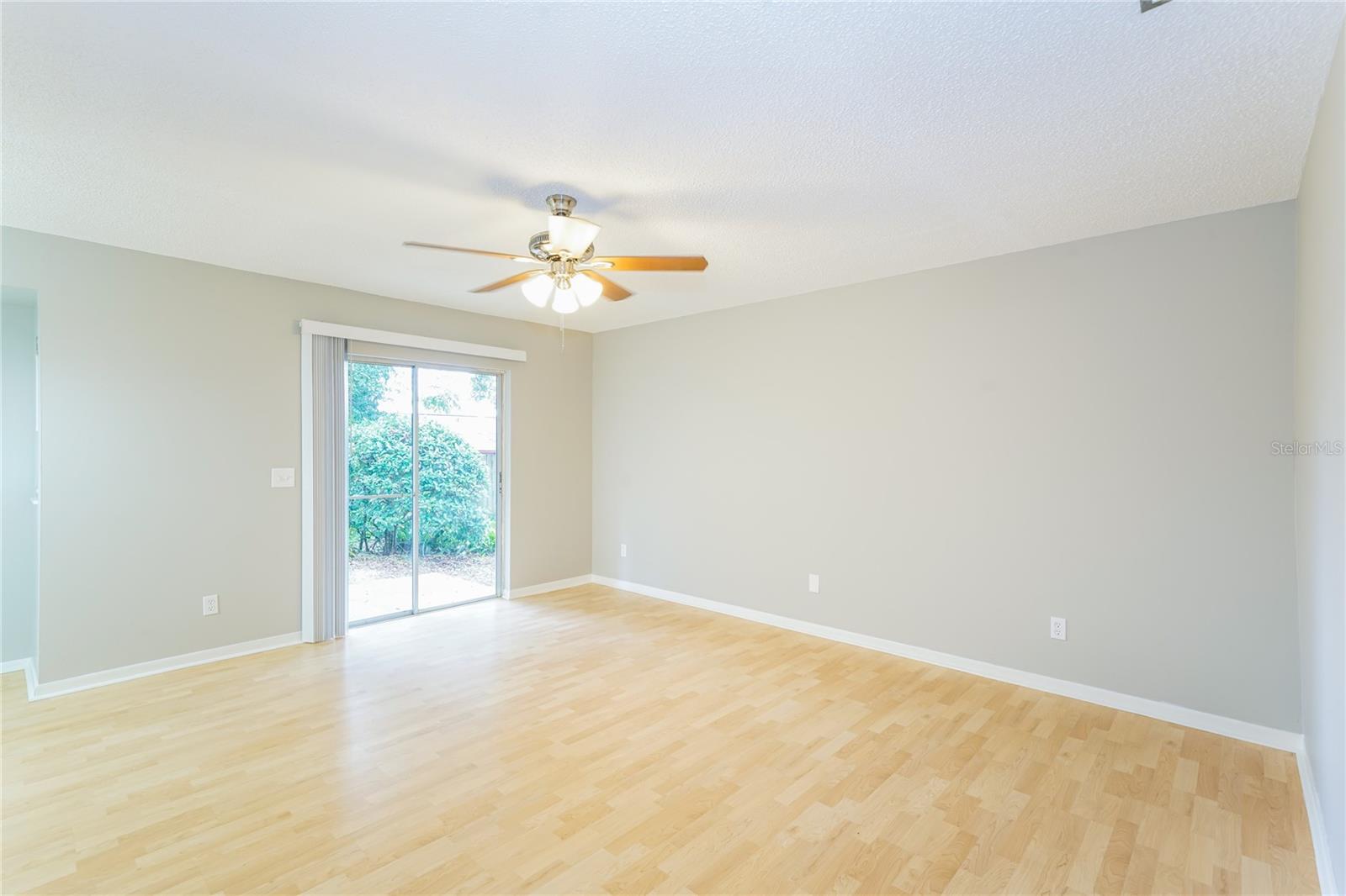 THE GROVES NORTH - Residential Lease