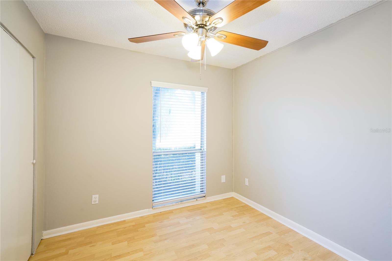 THE GROVES NORTH - Residential Lease