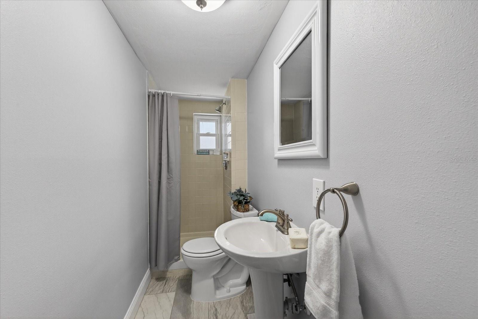 FLOR A MAR - Residential