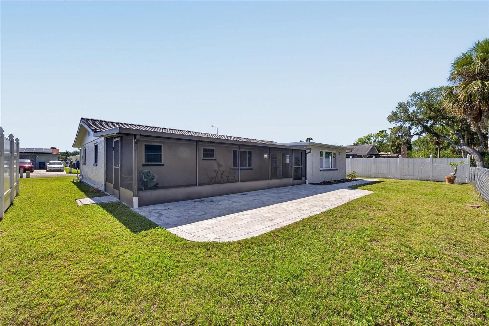 FLOR A MAR - Residential