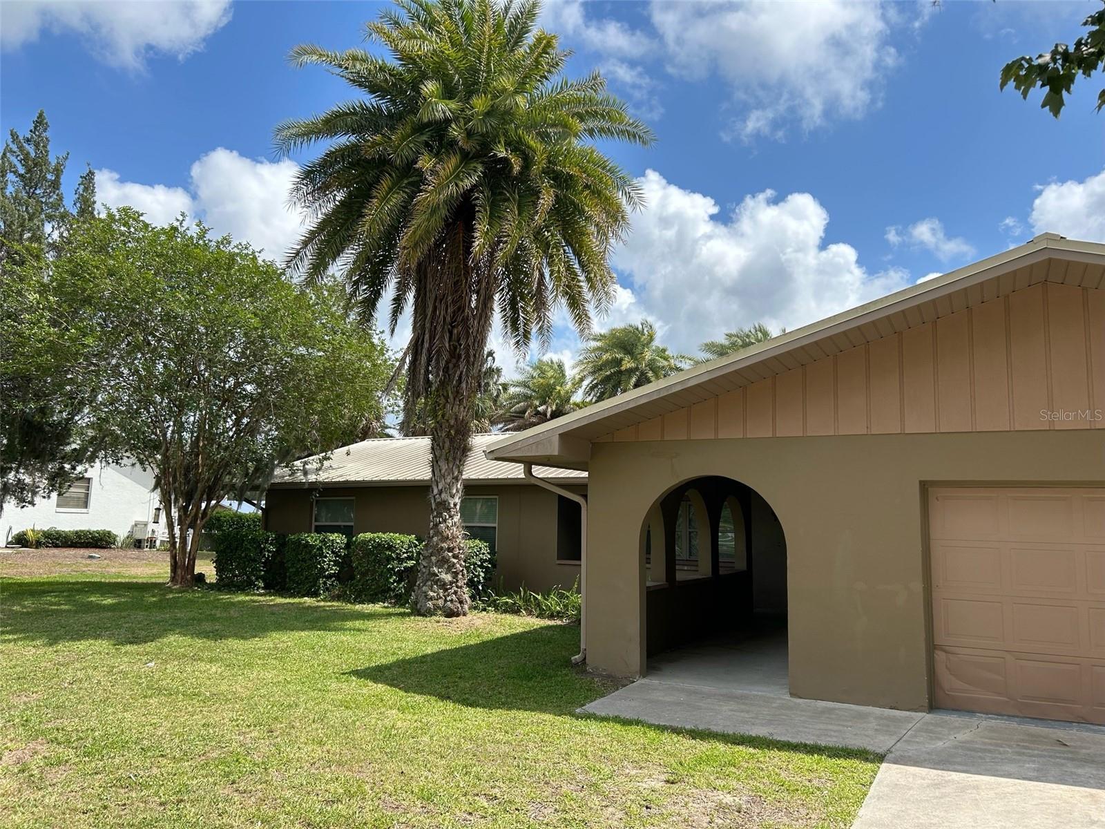 722 SE 1ST COURT