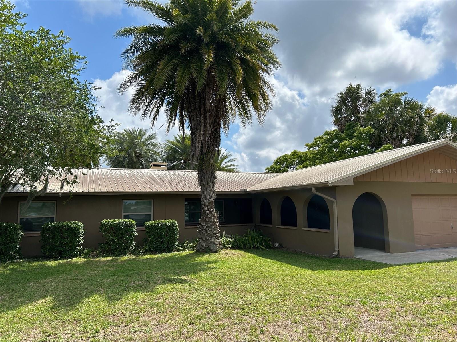 722 SE 1ST COURT