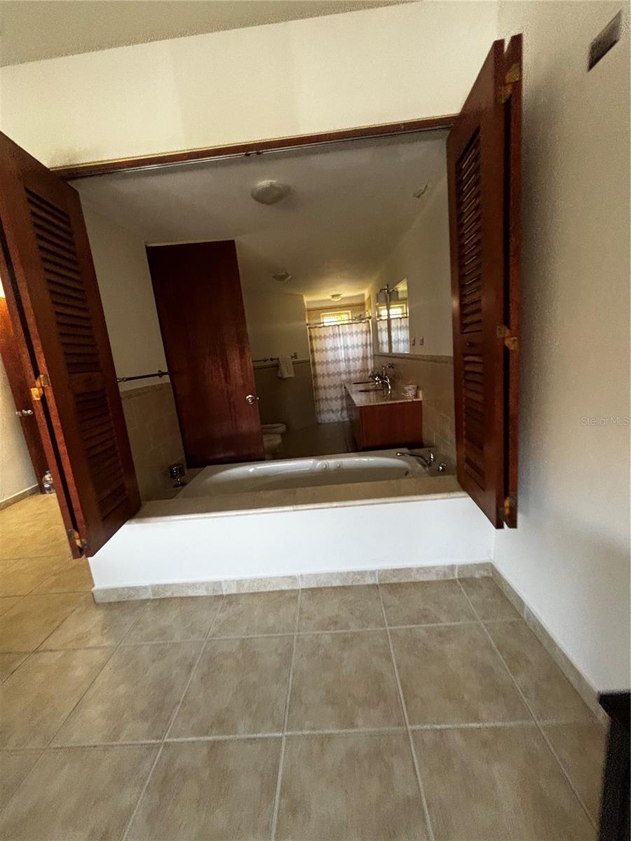 AQUABELLA - Residential