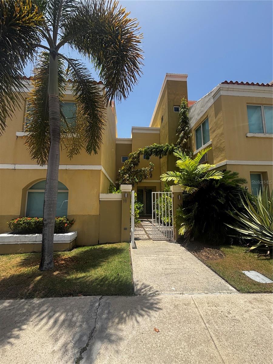 AQUABELLA - Residential