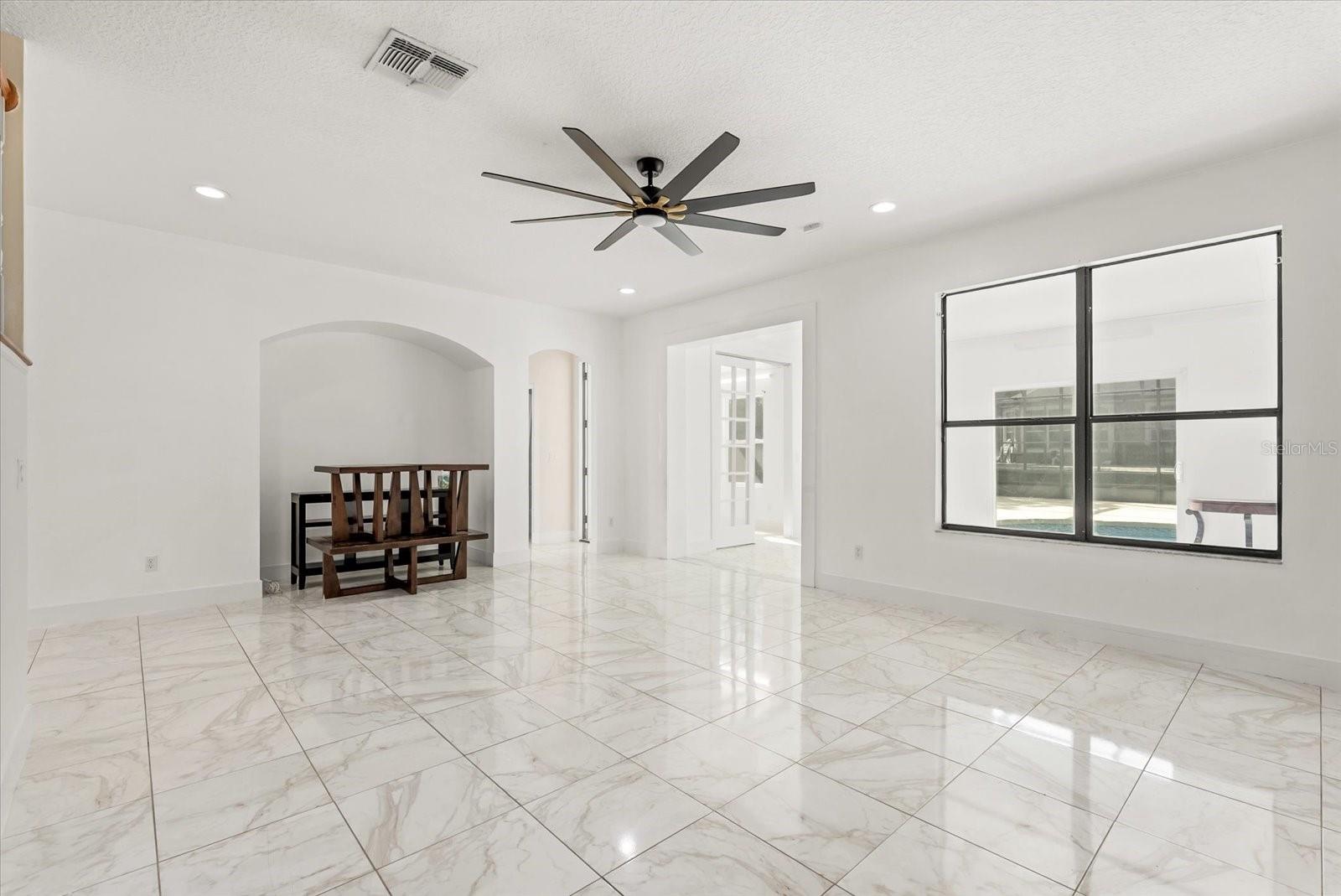 RESERVE AT LAKE MARY - Residential Lease